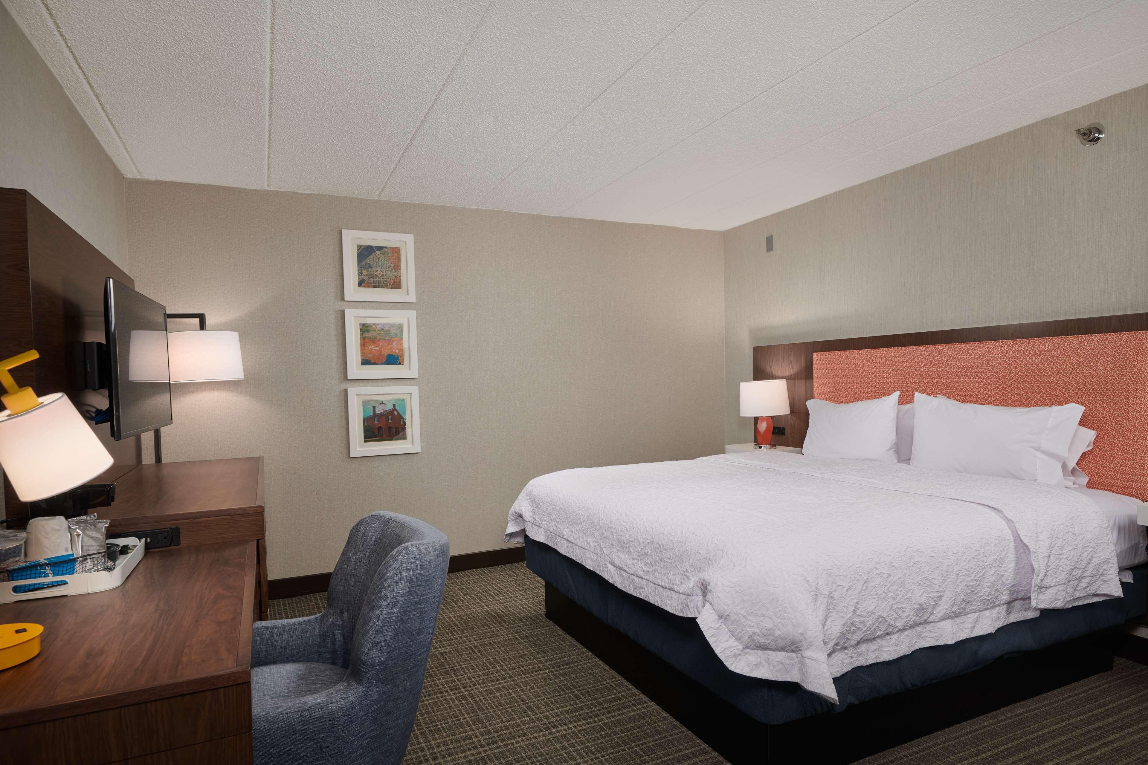 Hampton Inn Fairfax City Exterior photo