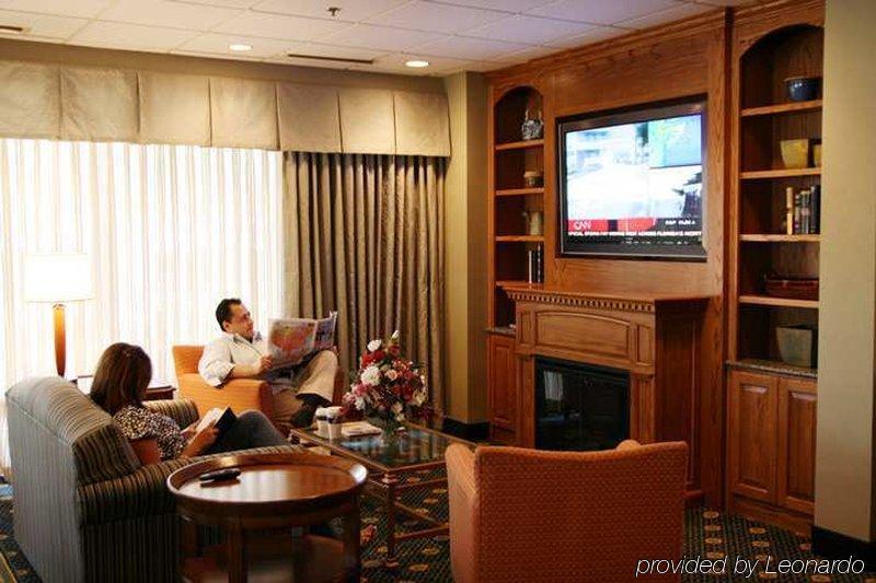 Hampton Inn Fairfax City Interior photo