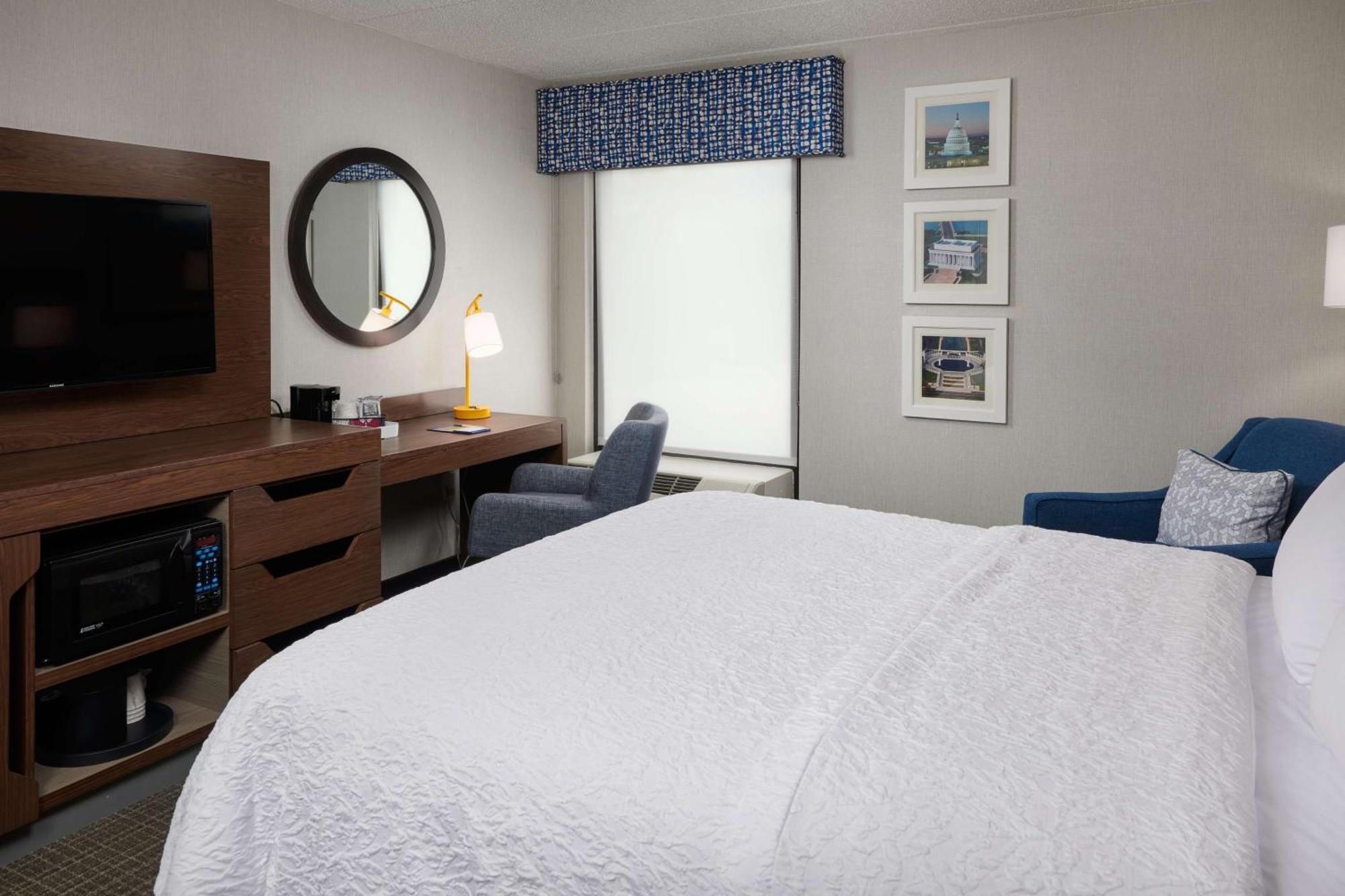Hampton Inn Fairfax City Exterior photo