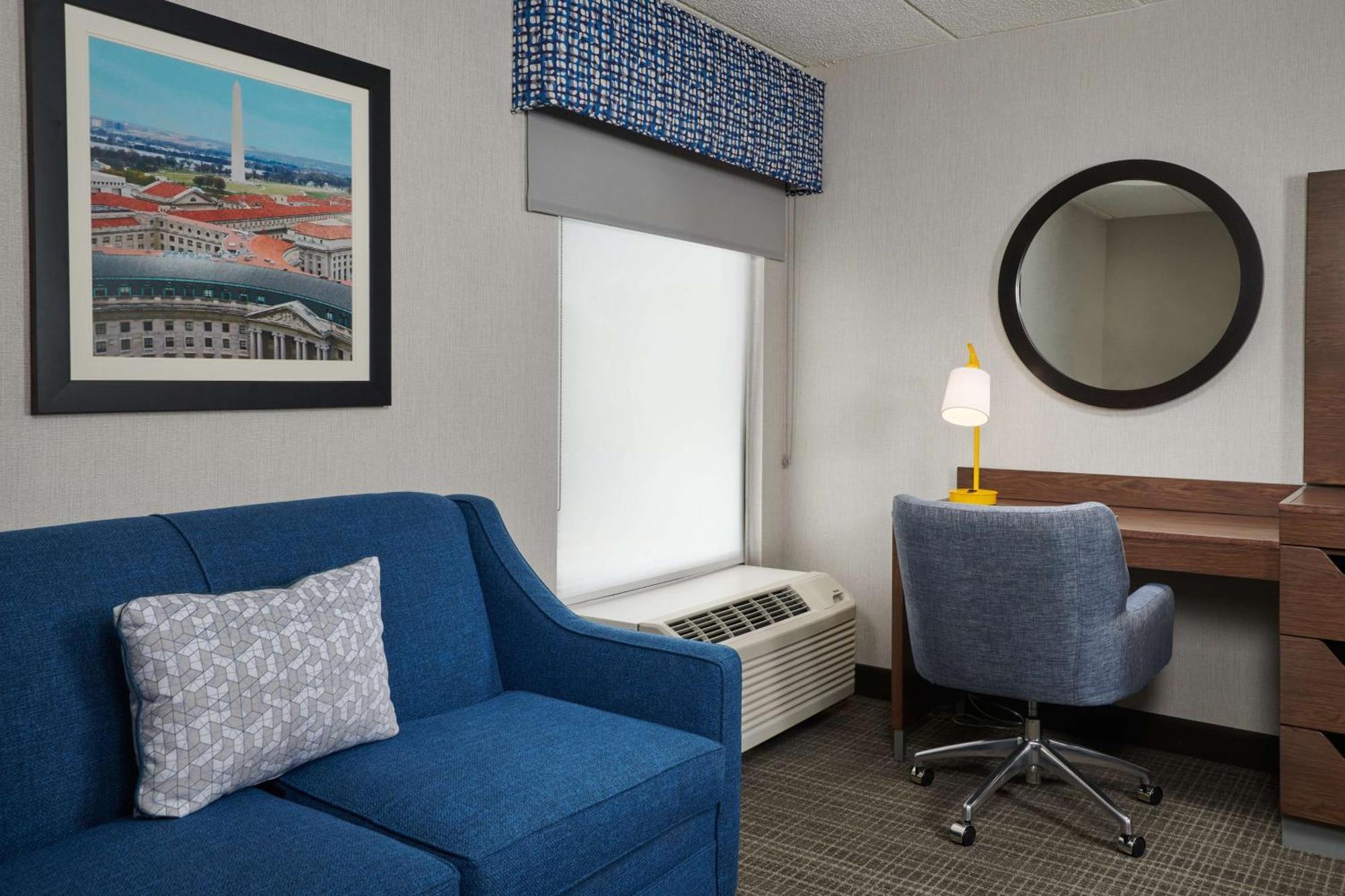 Hampton Inn Fairfax City Exterior photo